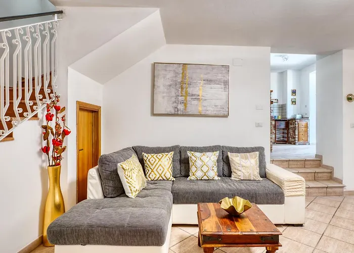 Guesthost - Il Borghetto Cozy In Assisi * Castelnuovo (Perugia)