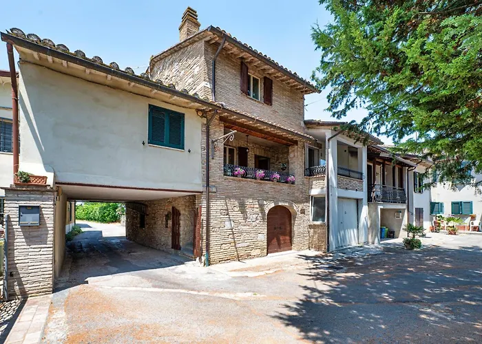 Guesthost - Il Borghetto Cozy In Assisi
