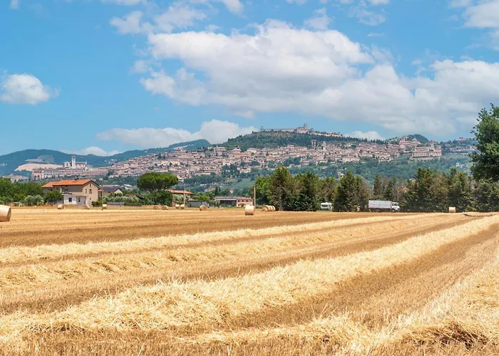 Апартаменты Guesthost - Il Borghetto Cozy In Assisi Castelnuovo (Perugia)